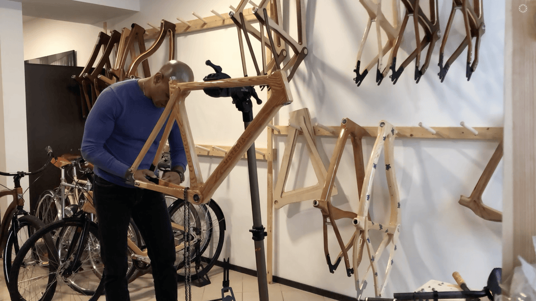 Howto assemble your freshly arrived wooden bike Materia Bikes